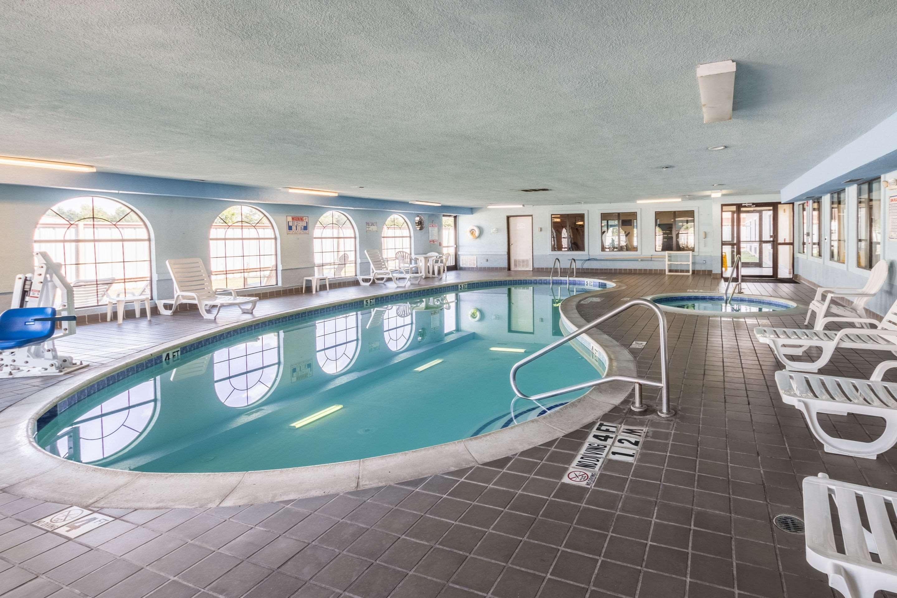 Quality Suites Burleson - Ft Worth Eksteriør billede