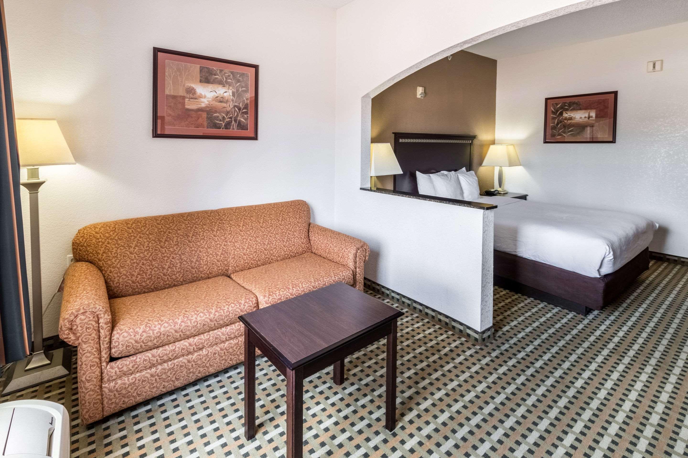 Quality Suites Burleson - Ft Worth Eksteriør billede