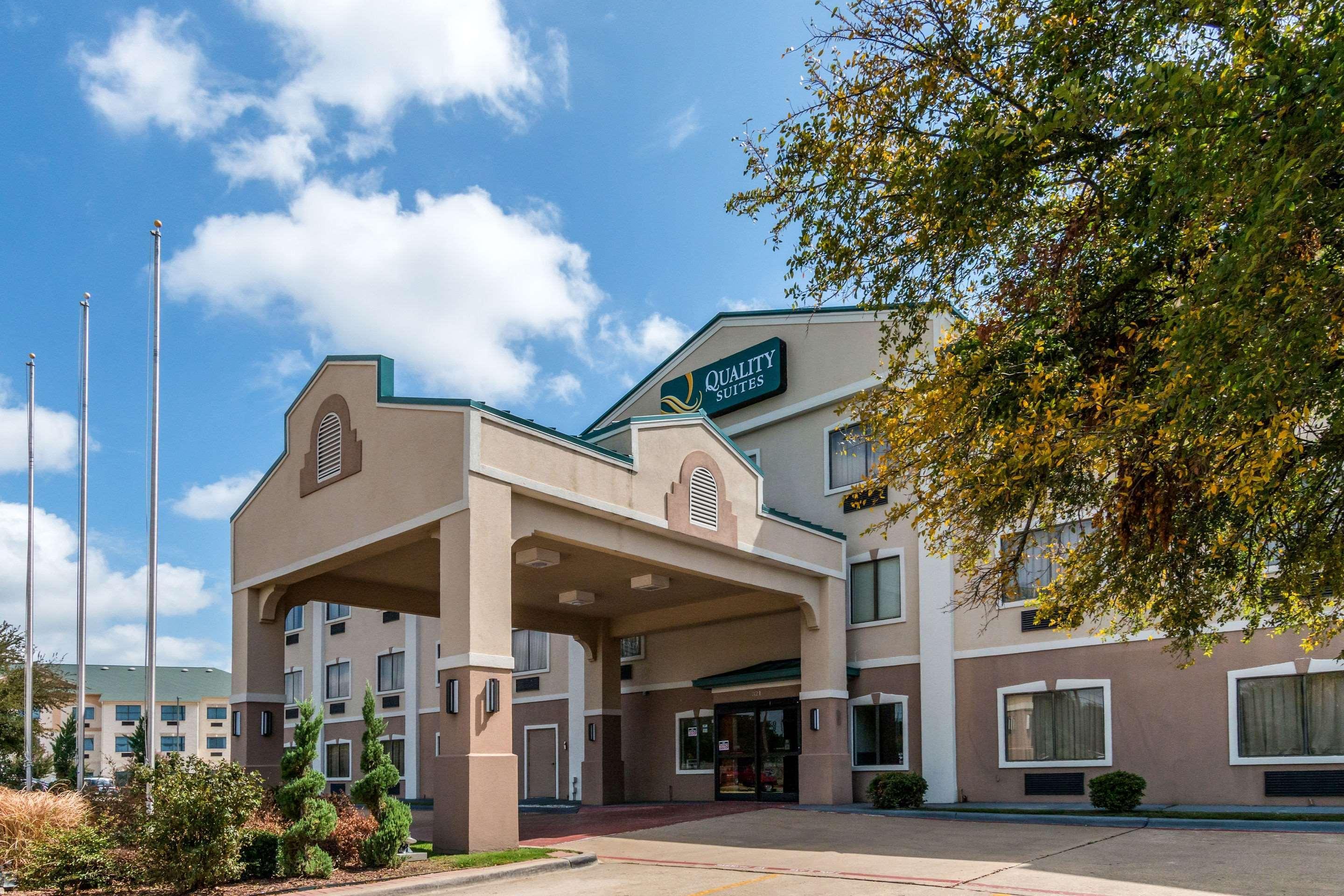 Quality Suites Burleson - Ft Worth Eksteriør billede
