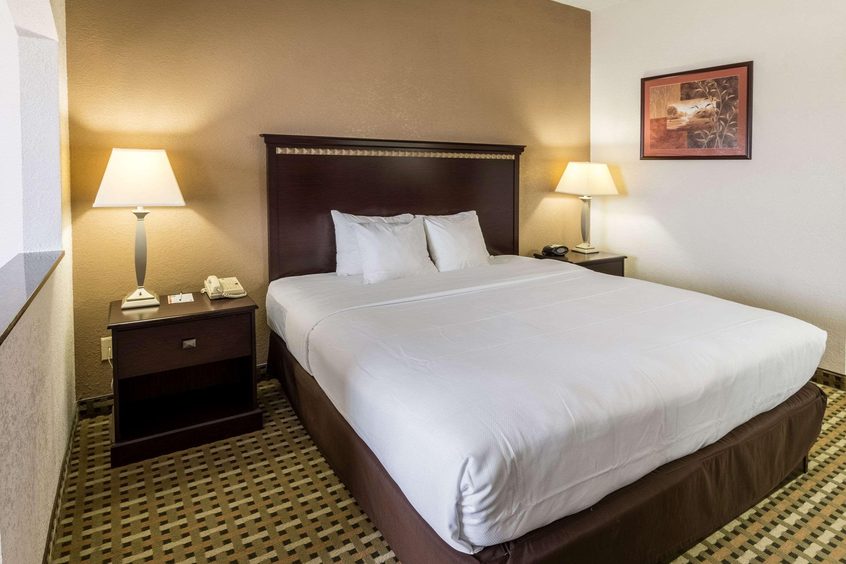 Quality Suites Burleson - Ft Worth Eksteriør billede