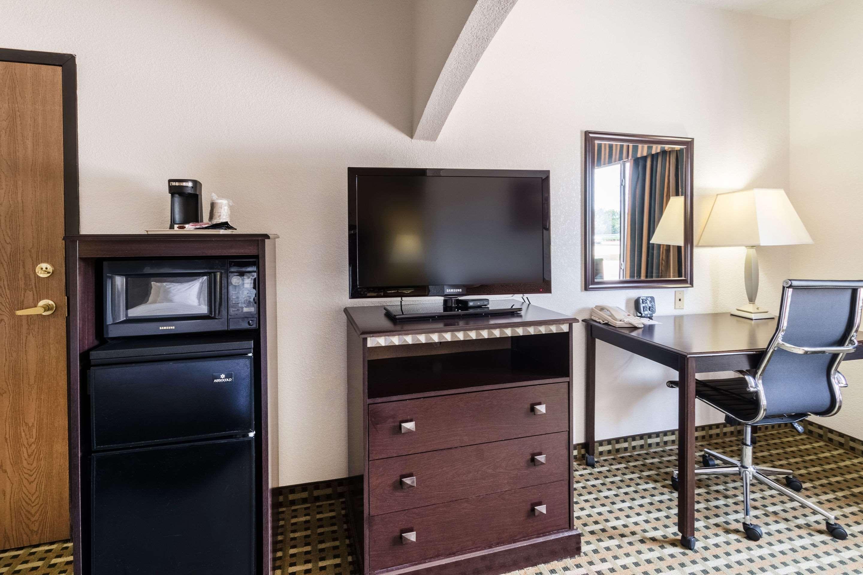 Quality Suites Burleson - Ft Worth Eksteriør billede