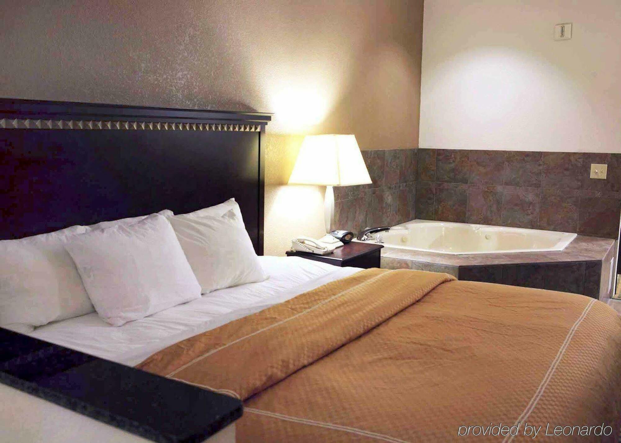 Quality Suites Burleson - Ft Worth Værelse billede